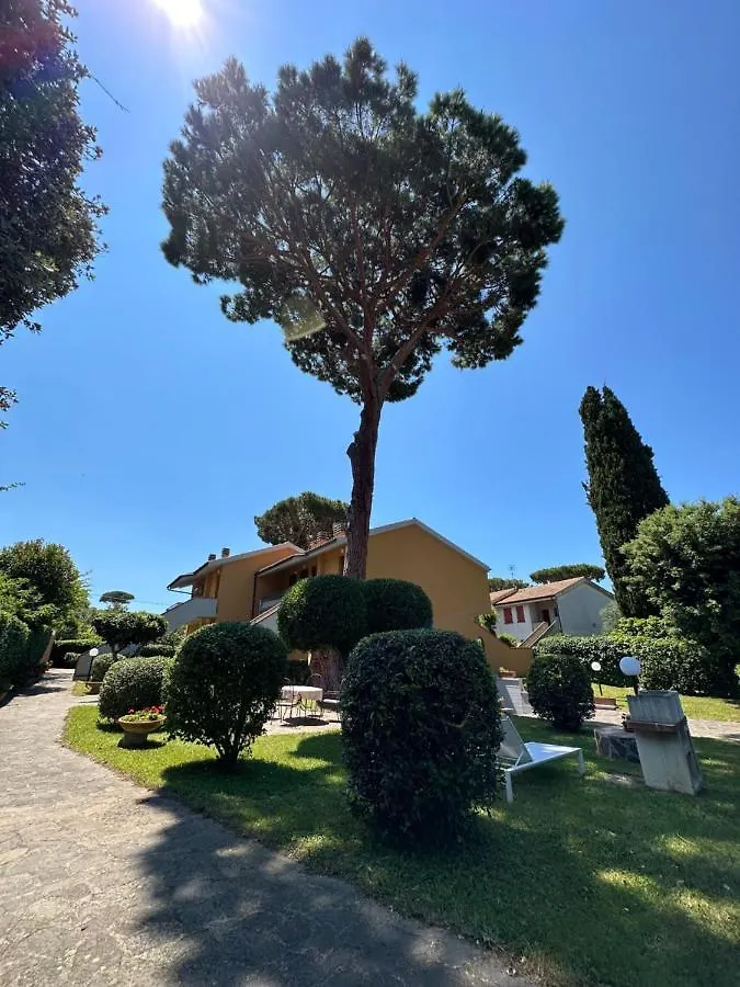Appartamenti Portiglioni-Cipressi Puntone di Scarlino 0*,  Italy