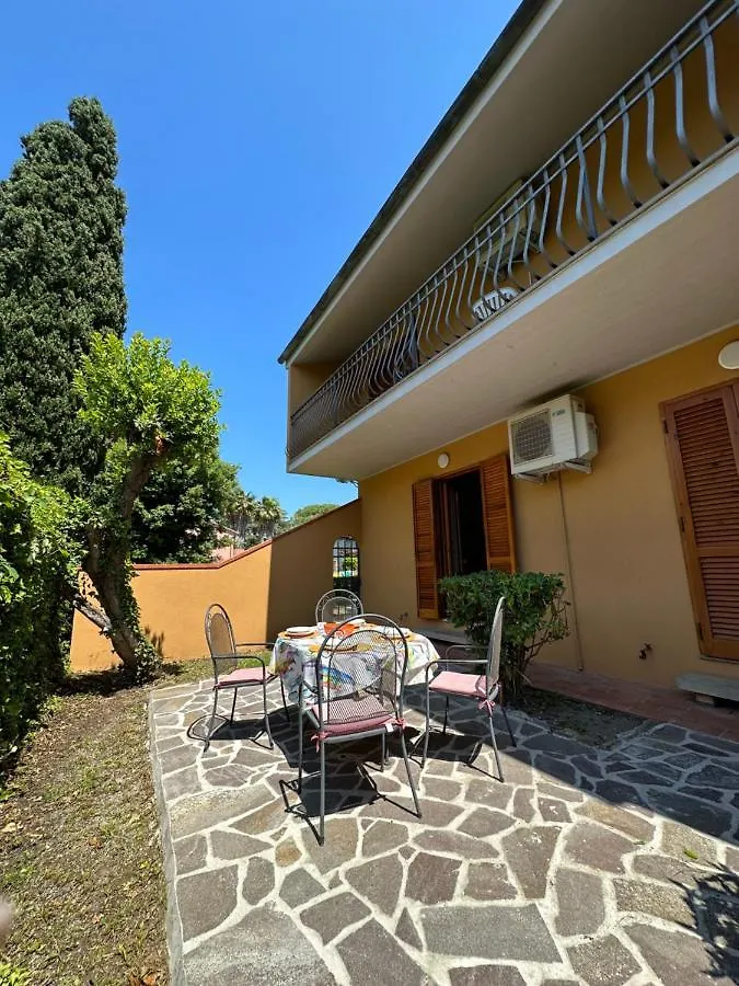 Apartment Appartamenti Portiglioni-Cipressi Puntone di Scarlino Italy